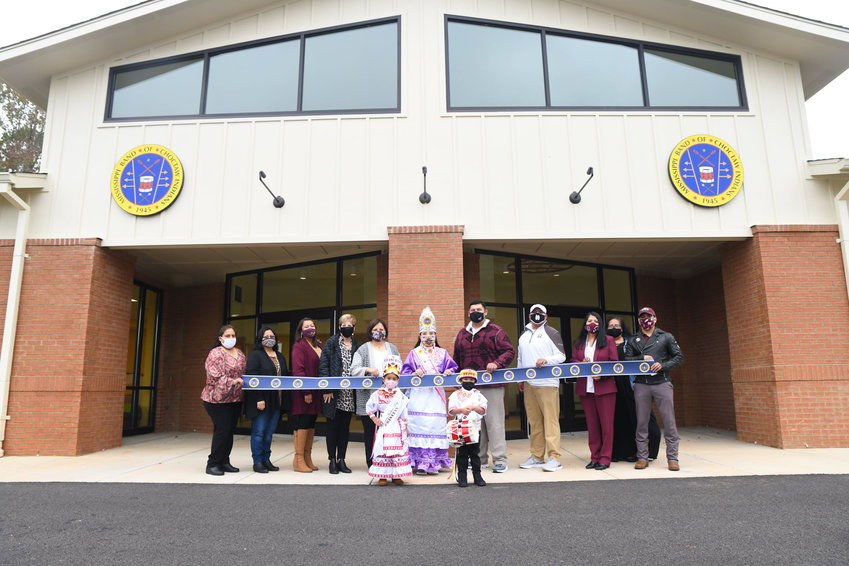 The Mississippi Band of Choctaw Indians hosted a ribbon-cutting ceremony for the new Pearl River Early Childhood Center (PRECC) last Friday.